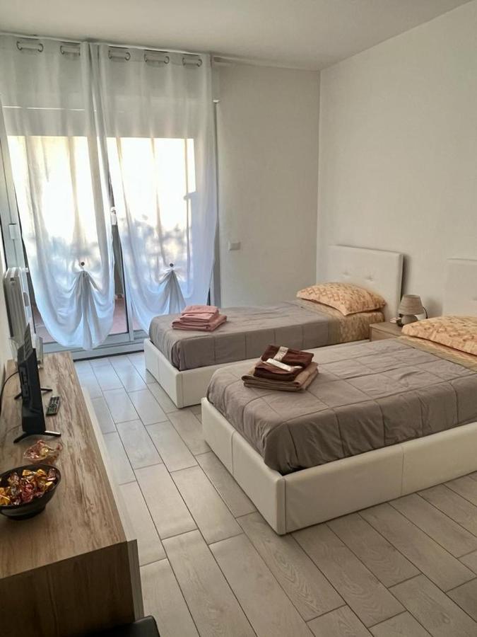 Einaudi Apartment 科洛尼奥·蒙泽塞 外观 照片